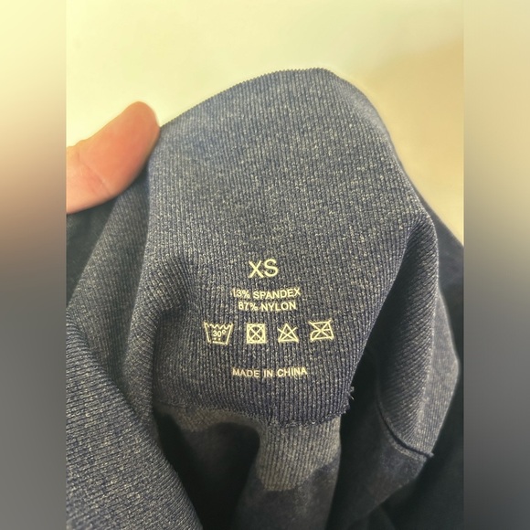 NVGTN GREY/Blue High Waisted Seamless Contouring Leggings - Picture 8 of 8